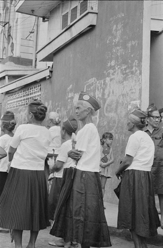 1970 women Olongapo PI.jpg